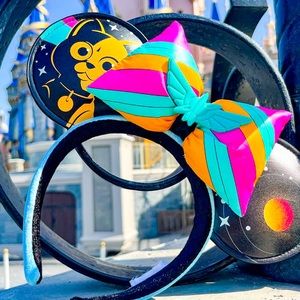 ⛄️ Disney “Lightyear” Glow in the Dark “Sox” ears